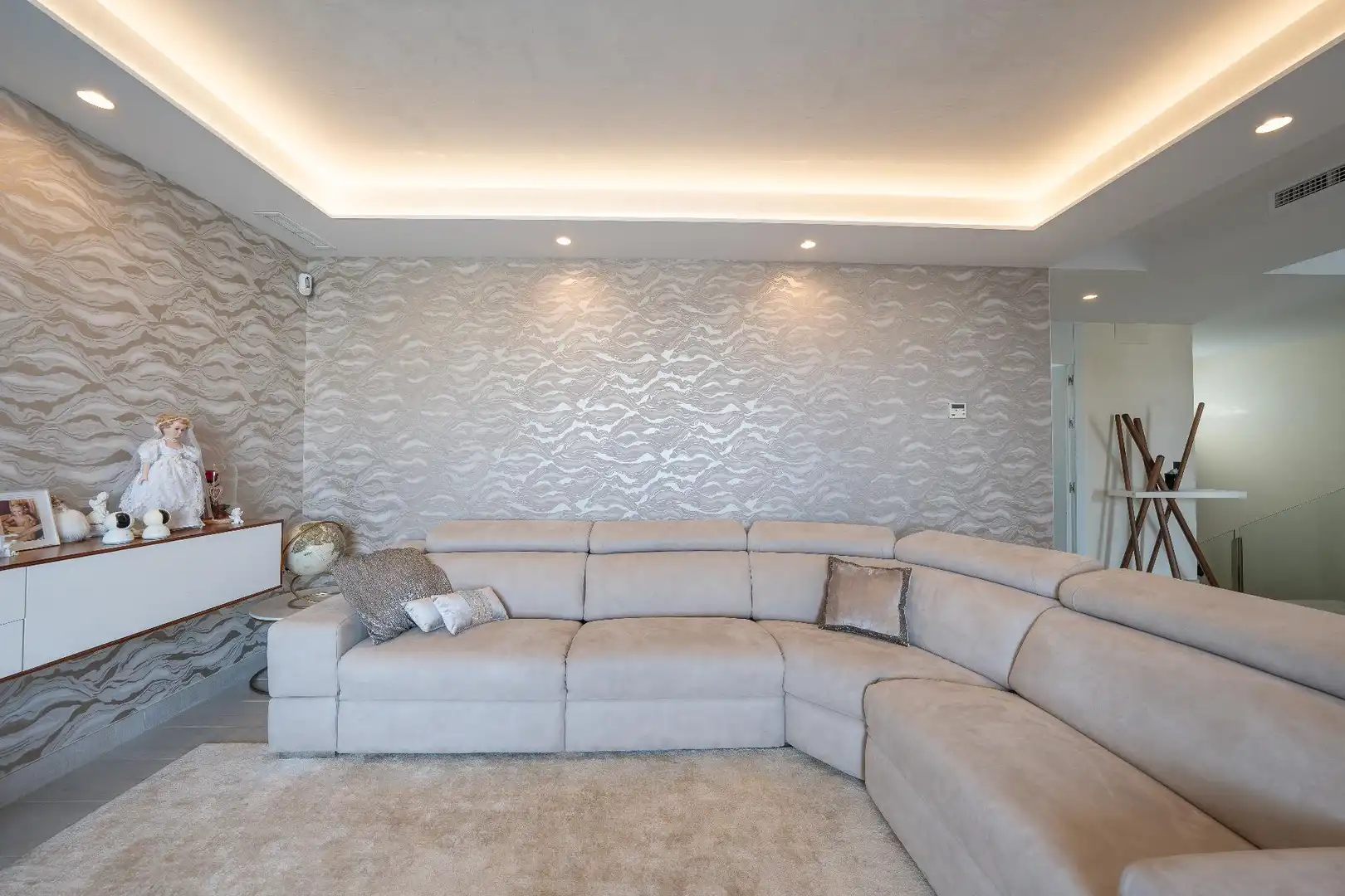 Sala d'estar de Casa o xalet de lloguer en Finestrat amb Aire condicionat, Calefacció i Jardí privat