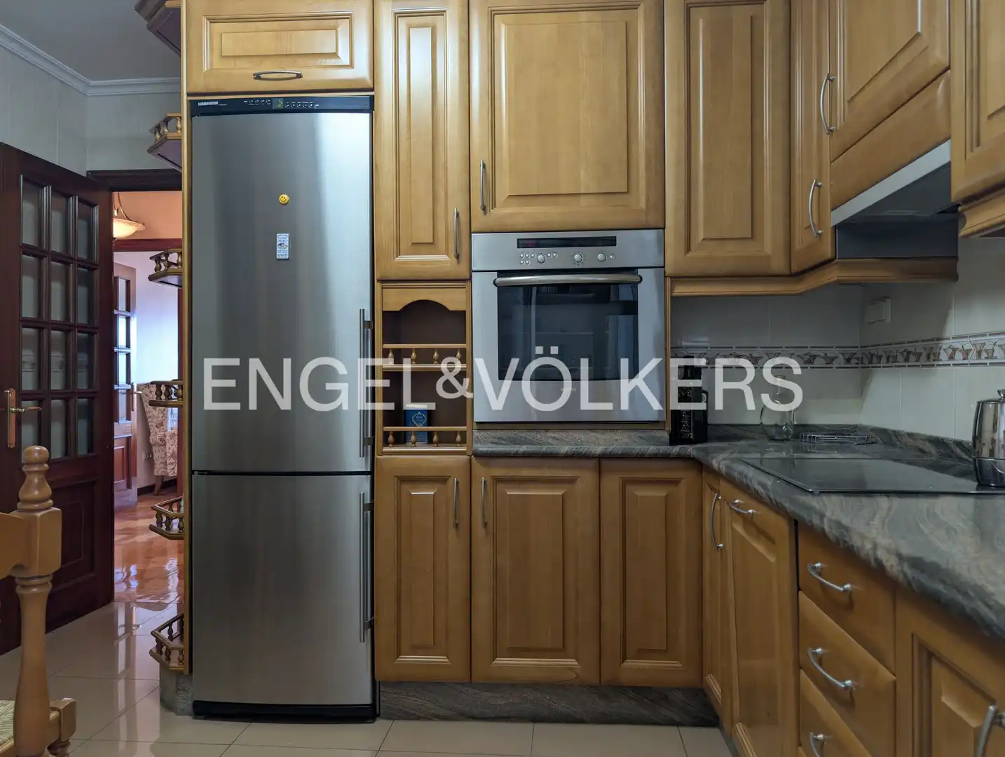 Cocina de Piso de alquiler en Vigo  con Calefacción