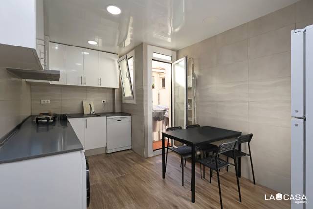Piso en Venta en Carrer de la França Xica en El Poble Sec - Parc de Montjuïc