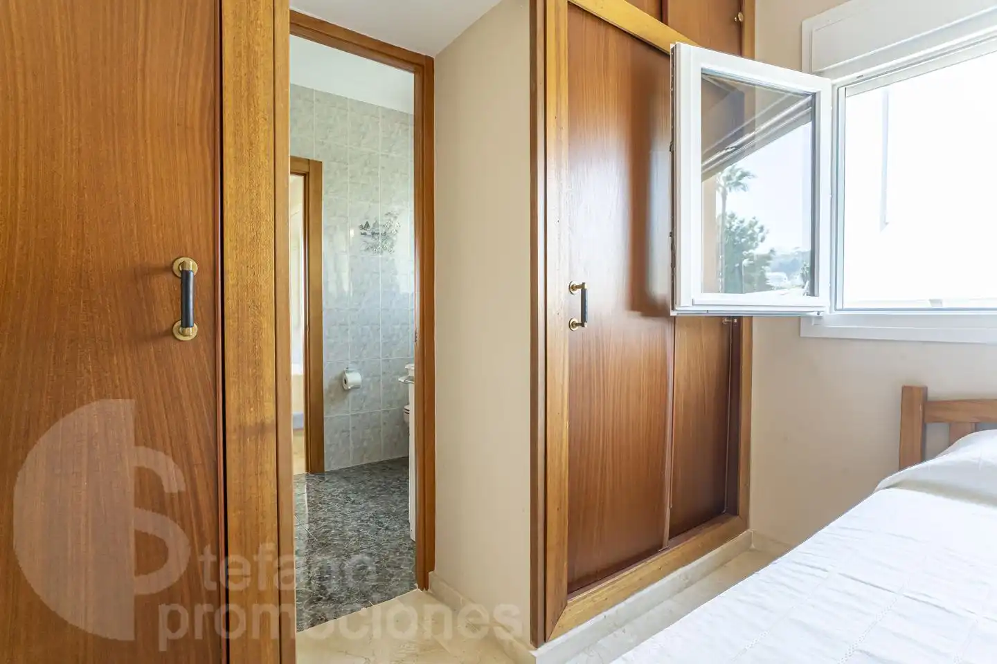 Bedroom of Houses for sale in Málaga  with Air Conditioner, Private garden and Terrace