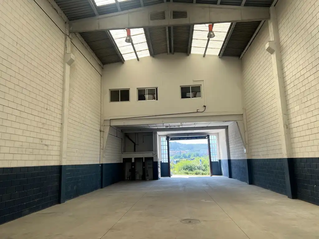 Industriegebäude zur Miete in Avenida Coruña, imagen 5
