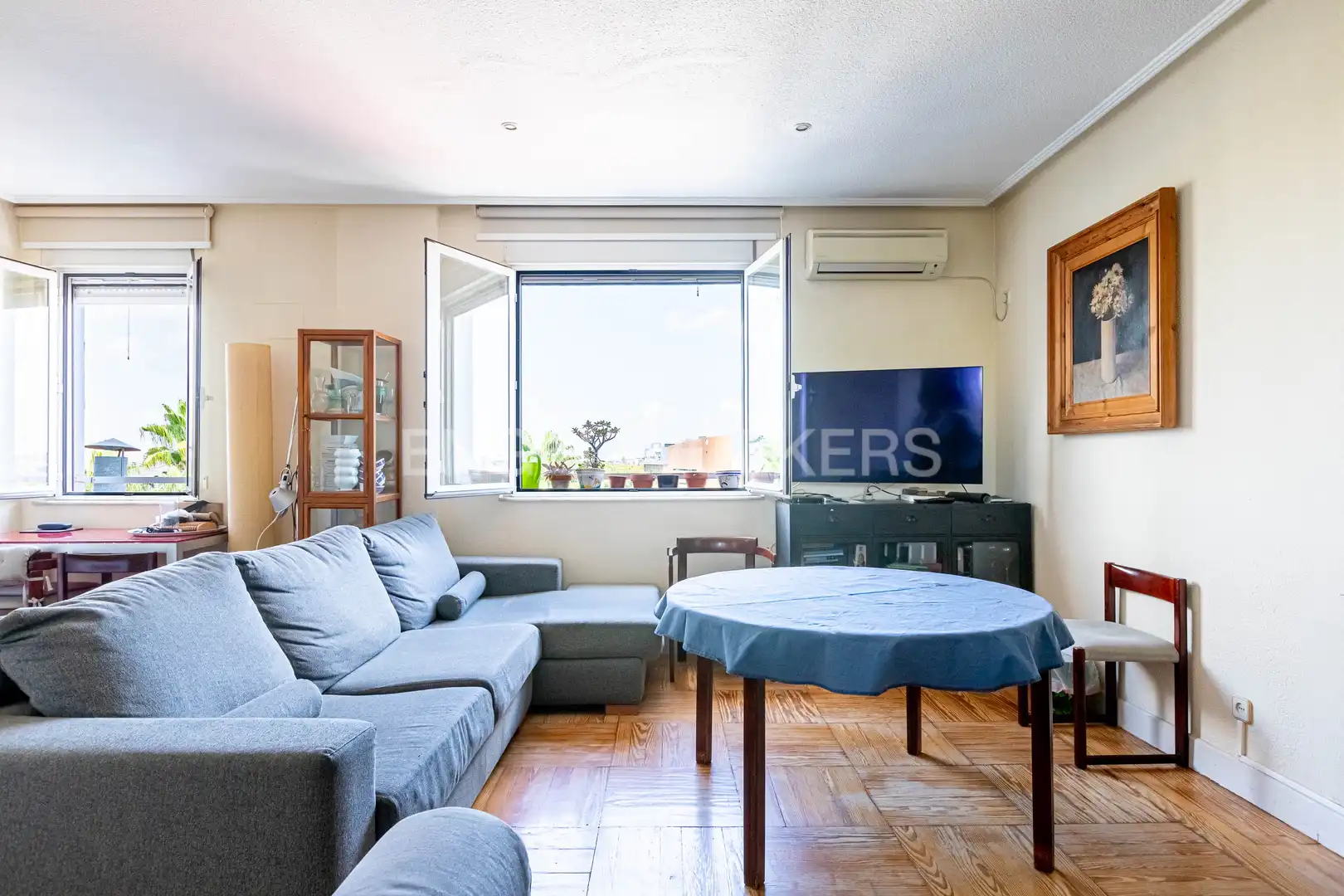 Exterior view of Flat for sale in Sevilla  with Air Conditioner and Heating