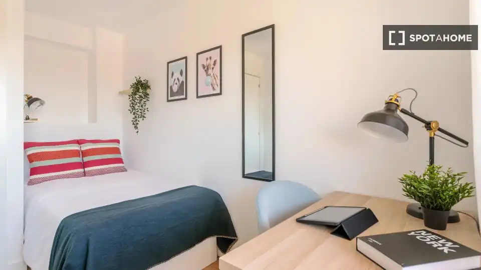 Bedroom of Flat for rent in Alicante / Alacant  with Air Conditioner, Heating and Furnished