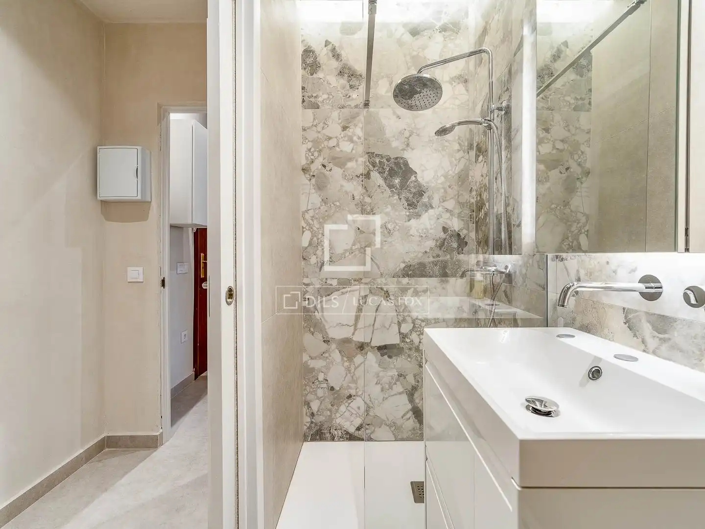 Baño de Piso en venta en Barcelona con Aire acondicionado, Calefacción y Amueblado