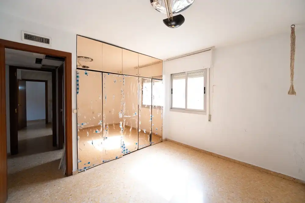 Habitación de Piso en venta en Valencia con Aire acondicionado y Calefacción