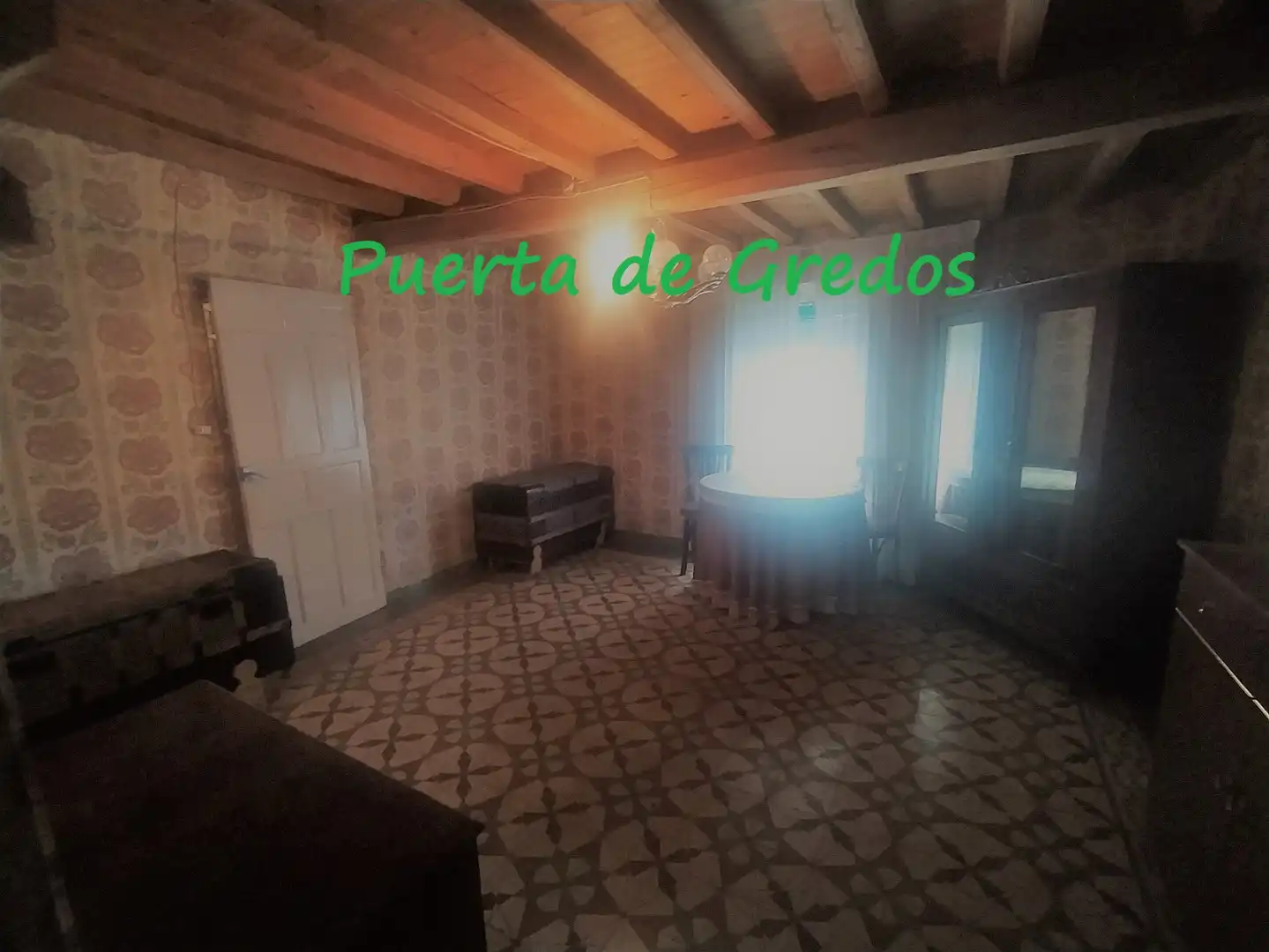 Casa o xalet en venda en Navamorales amb Jardí privat