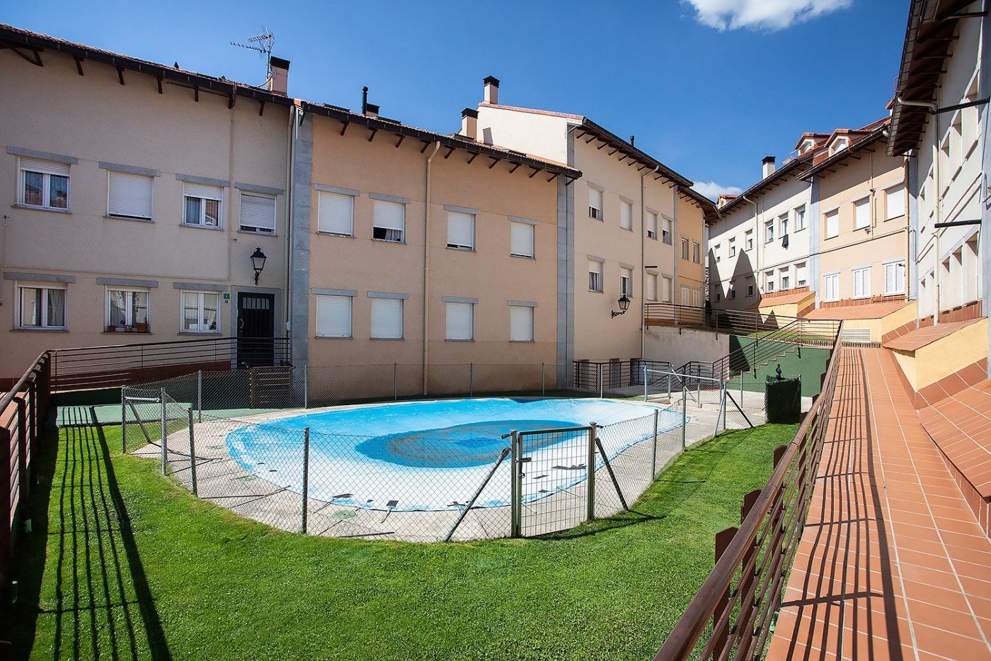 Swimming pool of Flat for sale in Cercedilla  with Heating, Storage room and Community pool