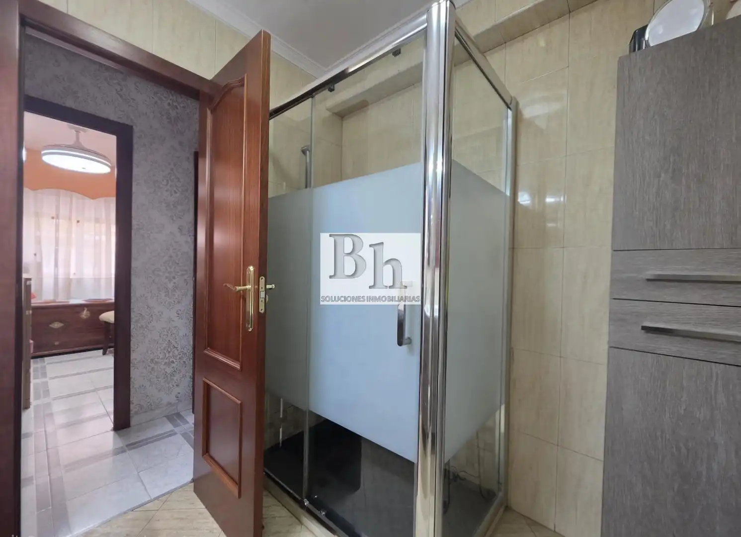 Baño de Piso en venta en Málaga con Aire acondicionado