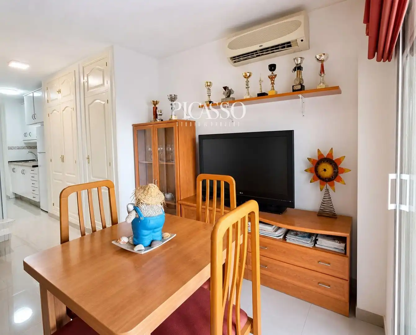 Wohnzimmer von Wohnungen zur Miete in Benalmádena mit Klimaanlage