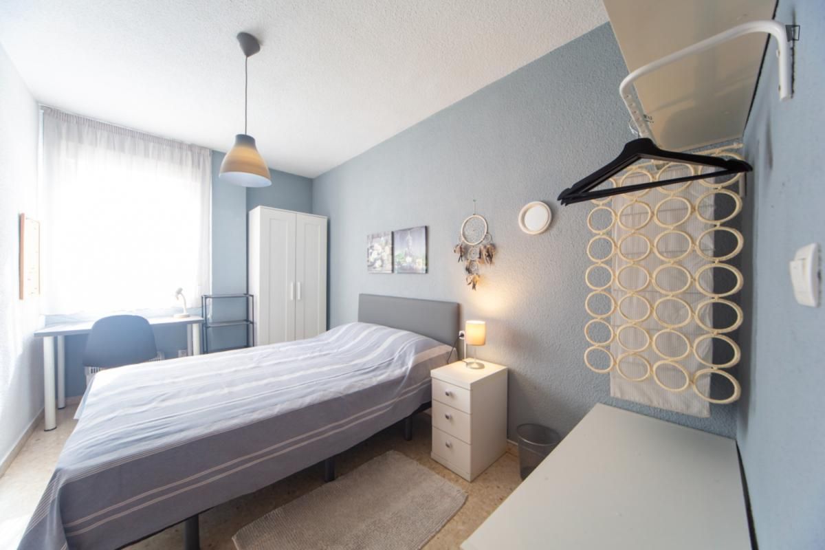 Bedroom of Apartment to share in  Granada Capital  with Air Conditioner, Furnished and Oven