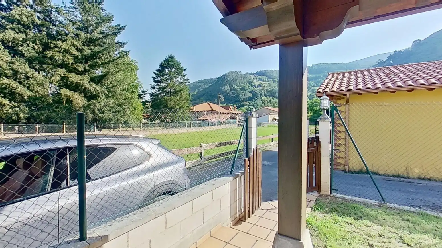 Vista exterior de Casa o chalet en venta en Santiurde de Toranzo con Calefacción, Jardín privado y Amueblado