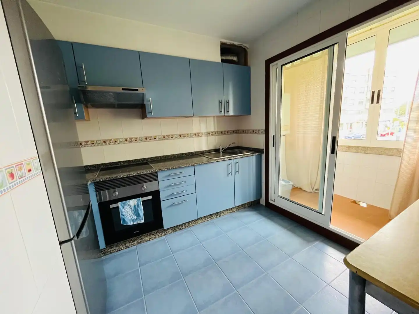 Cuina de Apartament en venda en Pontevedra Capital  amb Terrassa i Traster
