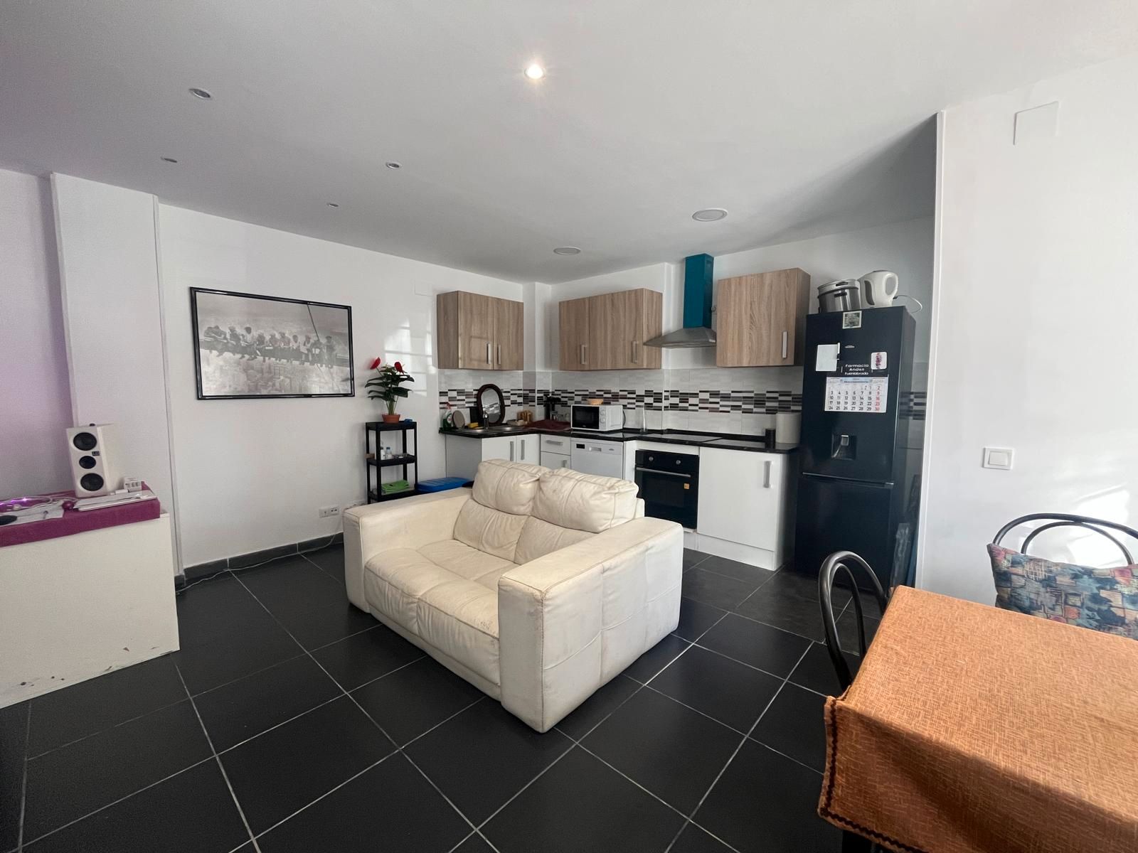 Kitchen of Flat for sale in Fuenlabrada  with Air Conditioner, Heating and Oven