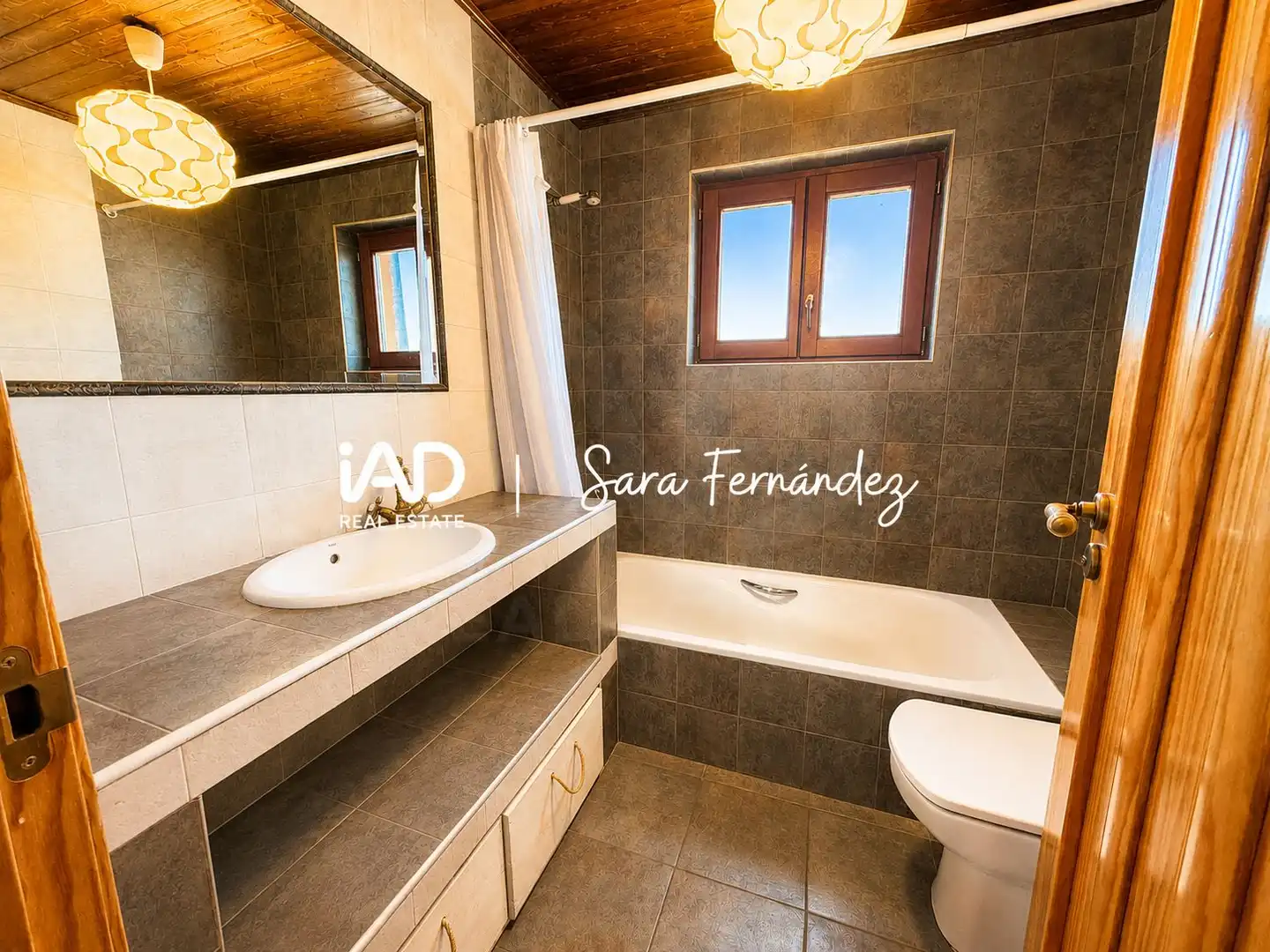 Bathroom of Houses for sale in Sariegos  with Heating