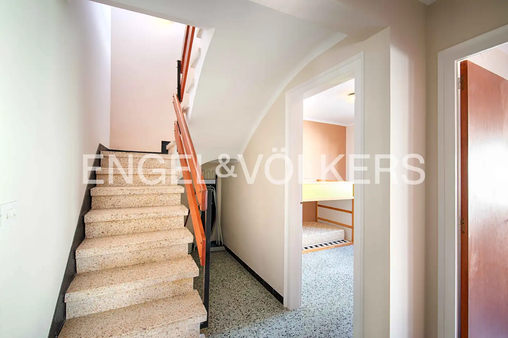 Maison mitoyenne avec terrasse à vendre à Carrer del Camp del Port, imagen 13