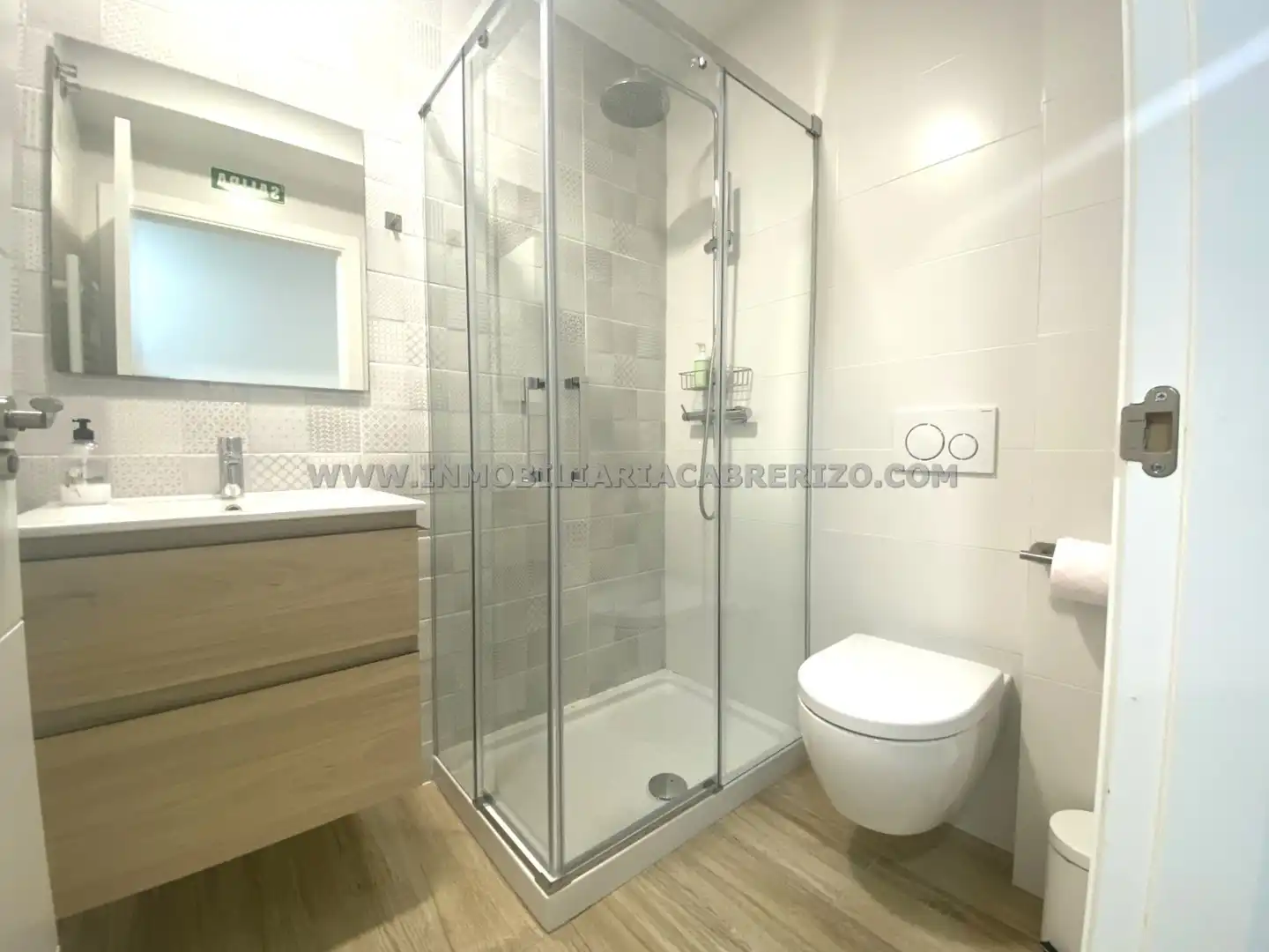 Bathroom of Flat for sale in  Pamplona / Iruña  with Heating, Furnished and Oven