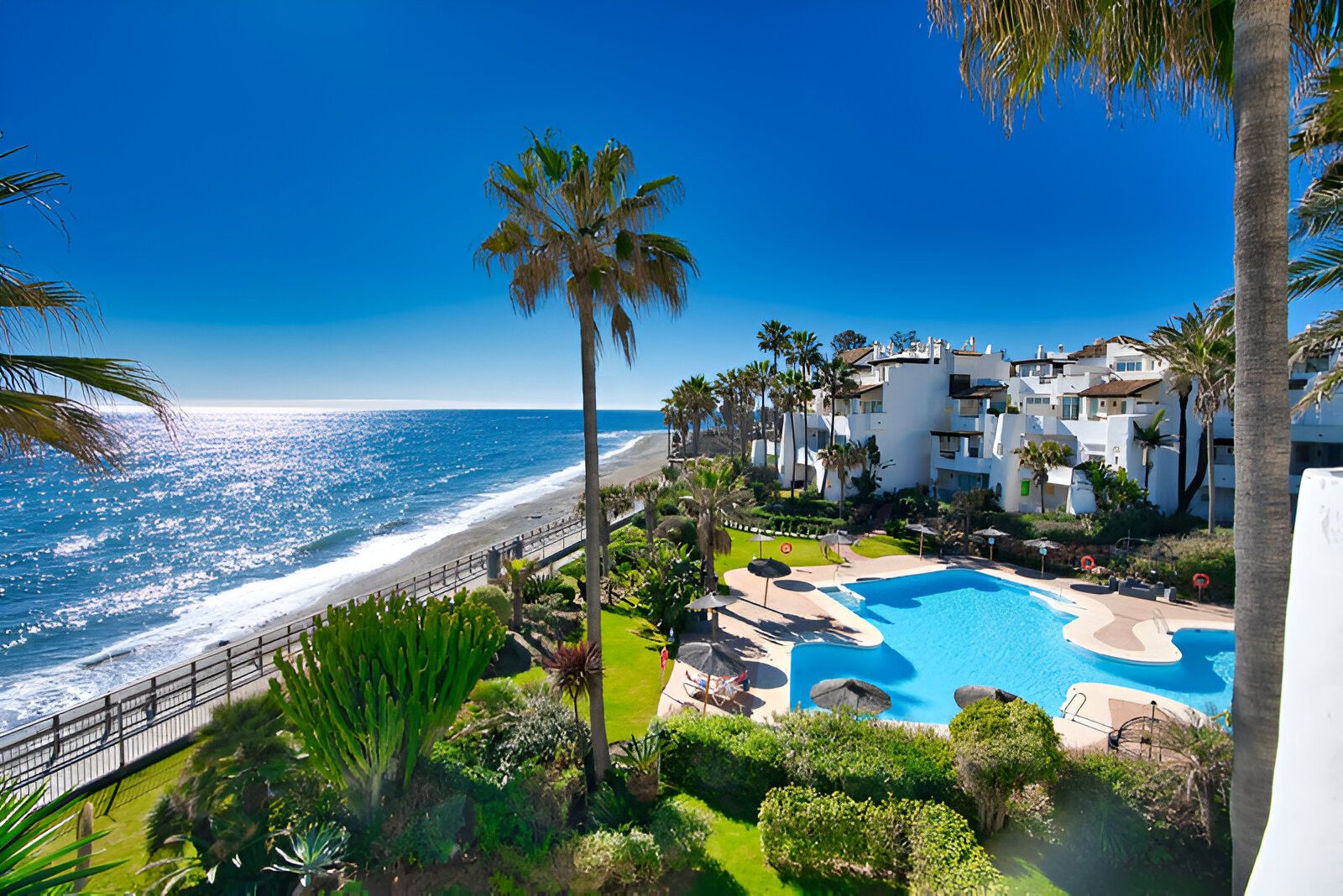 Garden of Planta baja for sale in Marbella  with Air Conditioner, Heating and Terrace