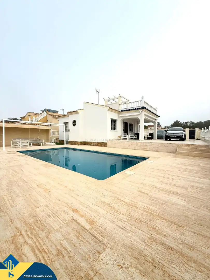 Villa avec jardin à vendre à Orihuela Costa