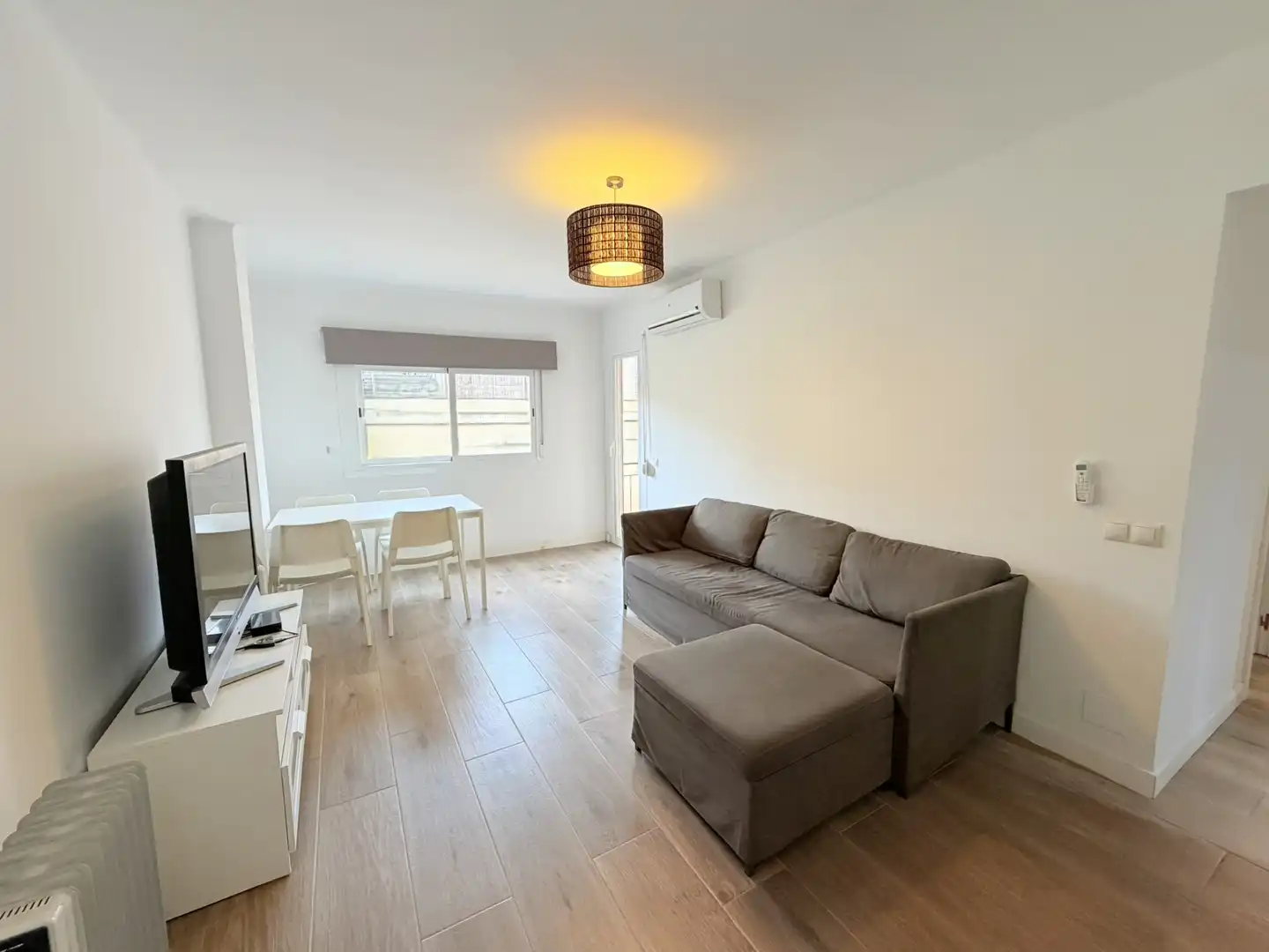 Sala d'estar de Pis en venda en  Palma de Mallorca amb Aire condicionat, Calefacció i Moblat