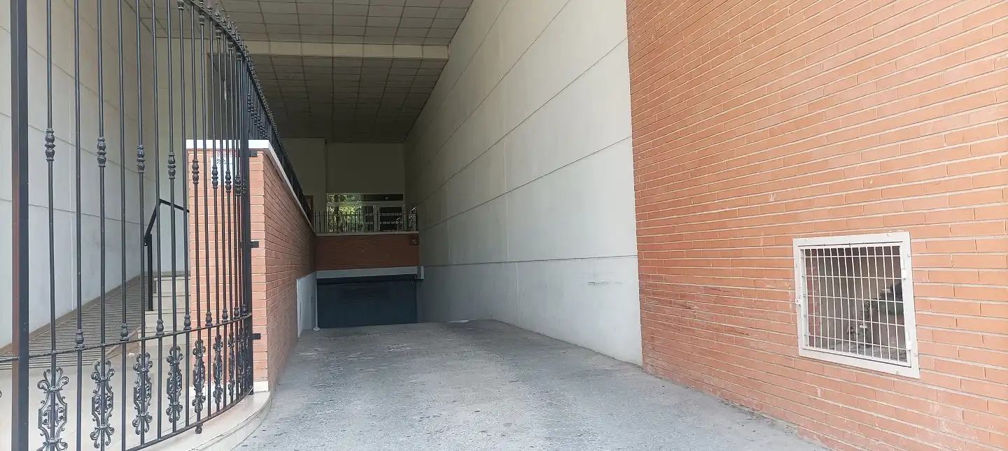 Einzelparkplatz mit Aufzug zum Verkauf in Carrer Biar 17