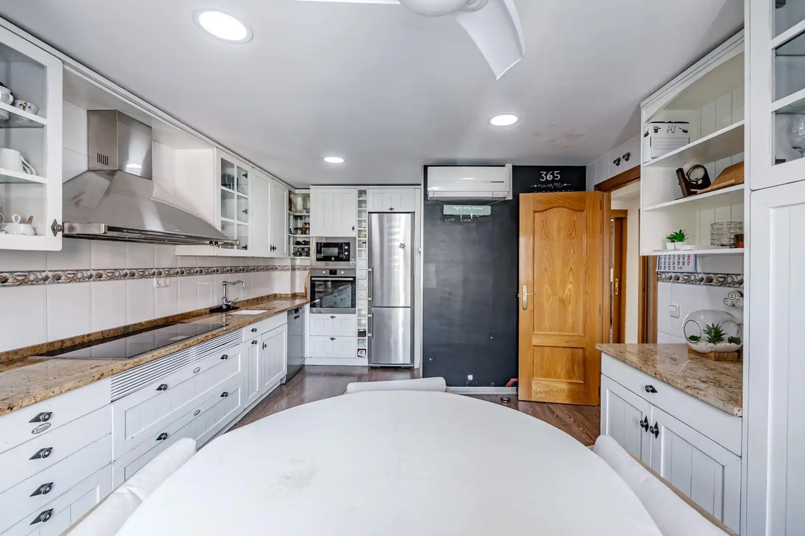 Cocina de Casa adosada en venta en Valdemoro con Aire acondicionado y Calefacción