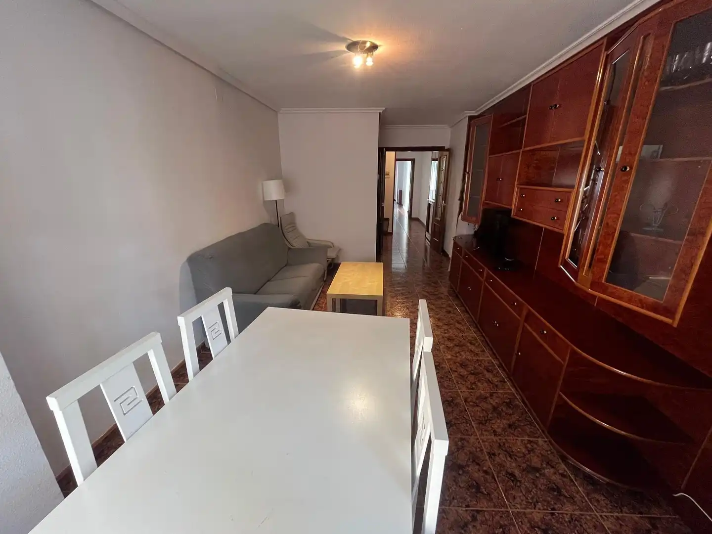 Sala de estar de Piso de alquiler en Cuenca con Calefacción y Amueblado
