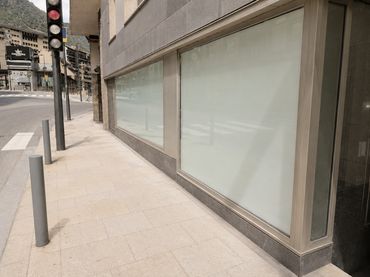 Local comercial en venda a Avinguda de Santa Coloma