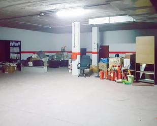 Garage to rent in Llanera
