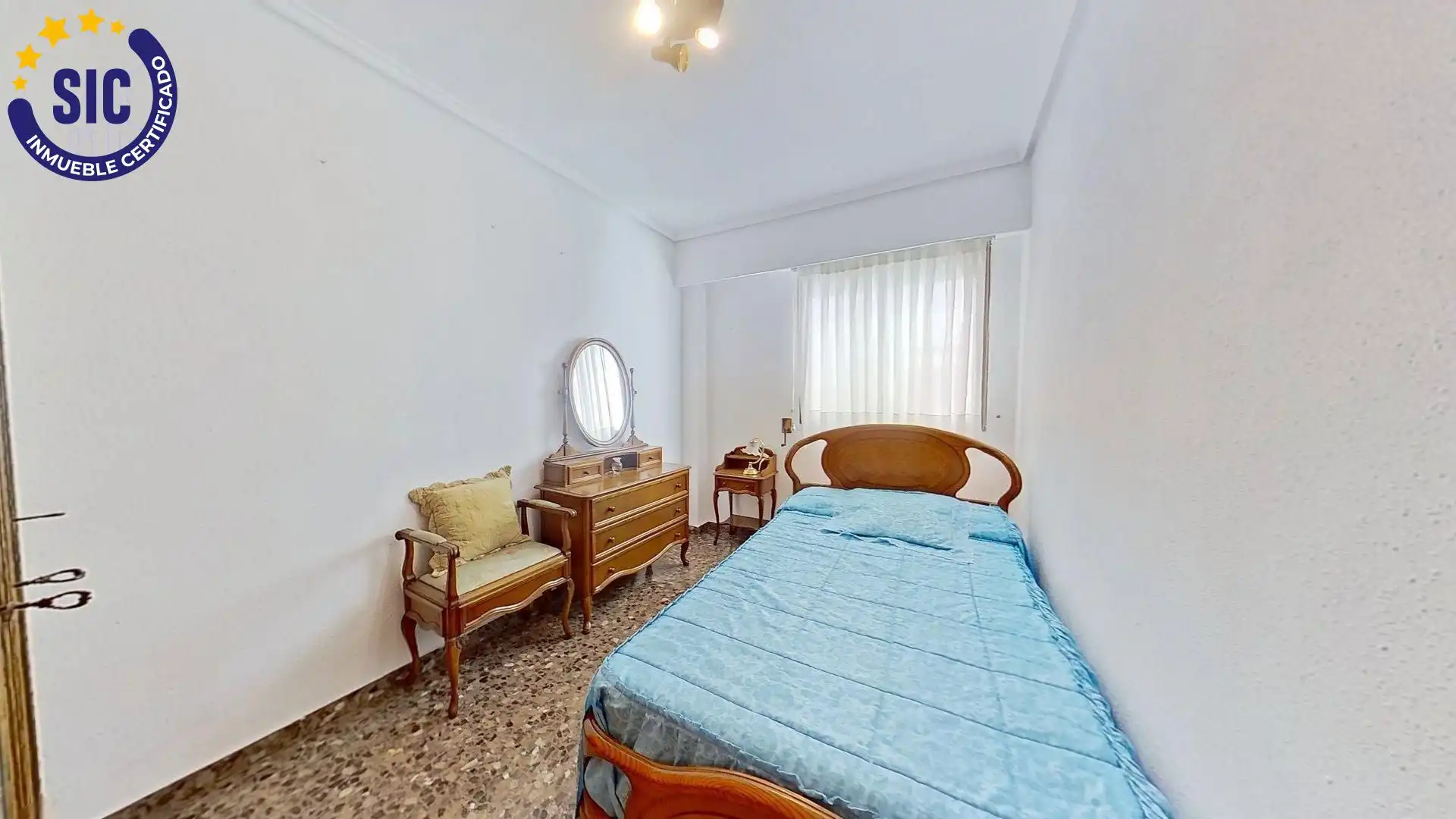 Habitación de Piso en venta en Valencia con Aire acondicionado, Calefacción y Balcón