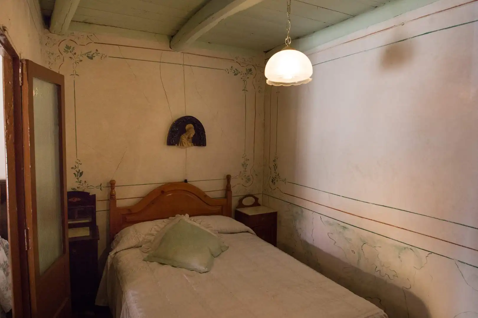 Bedroom of Houses for sale in Gordoncillo  with Heating, Private garden and Storage room