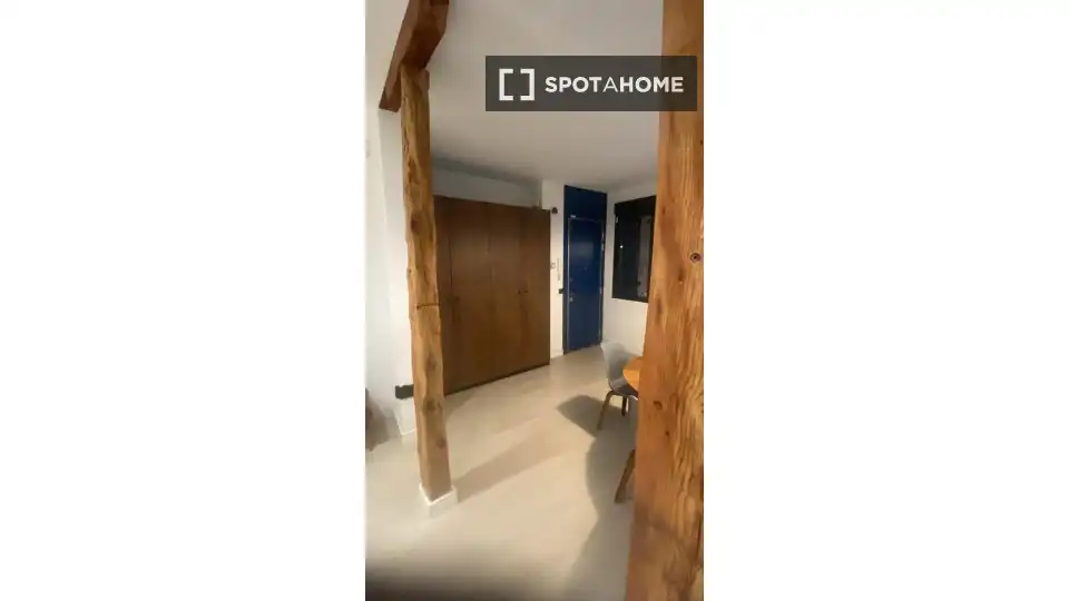 Habitación en Cortes - Huertas