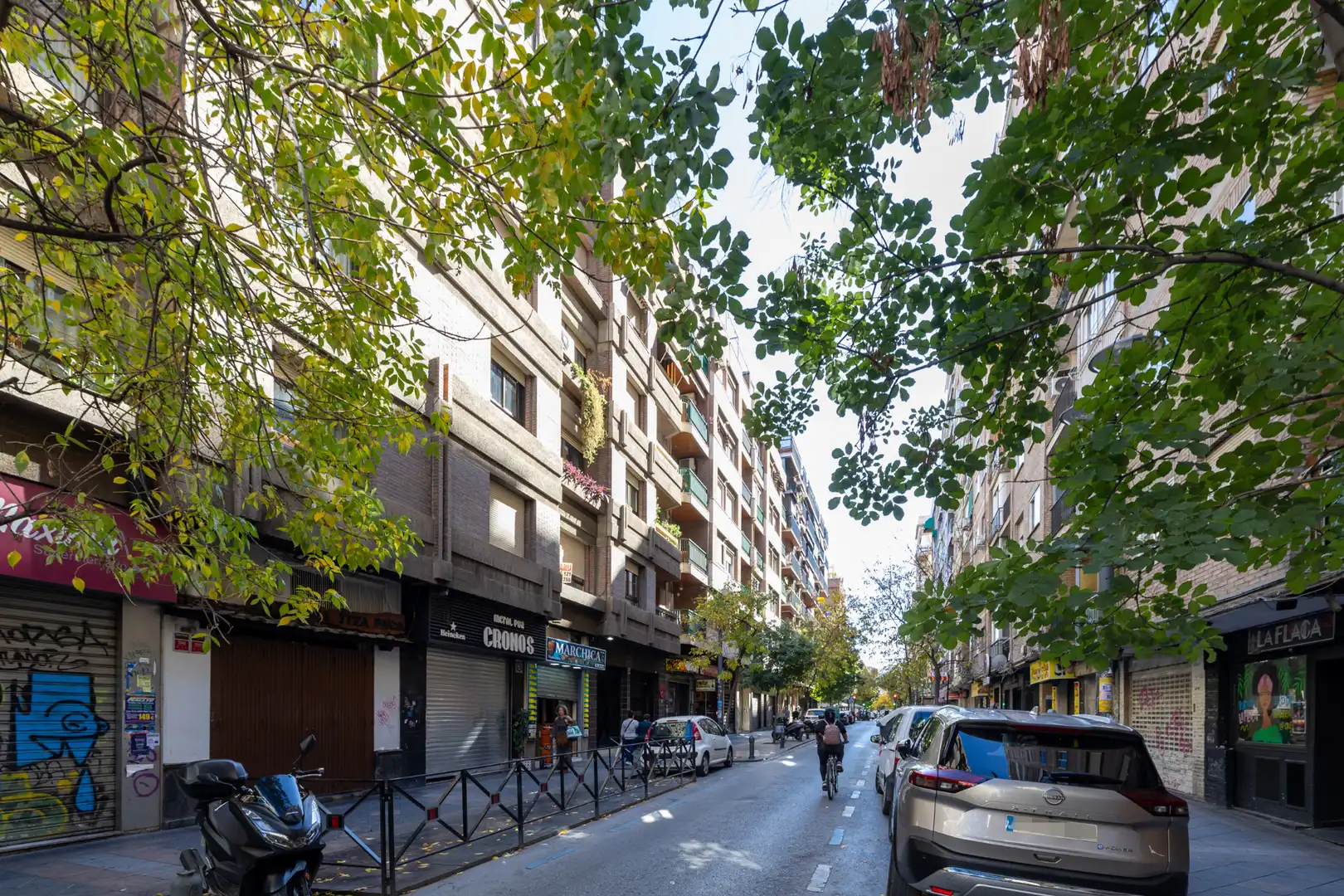 Außenansicht von Wohnung zur Miete in Granada mit Heizung, Möbliert und Ofen