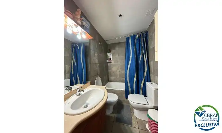 Ground floor for sale in Muga - Gran Reserva - Badia