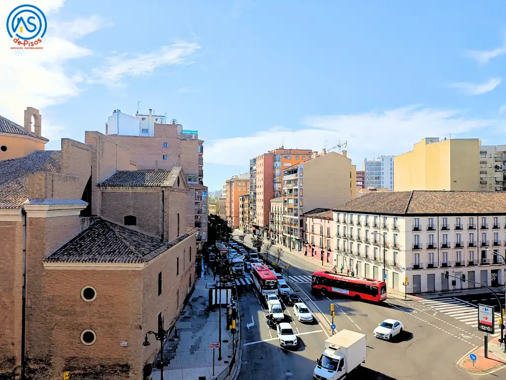 Pis de lloguer a Calle del Conde de Aranda, 142, San Pablo