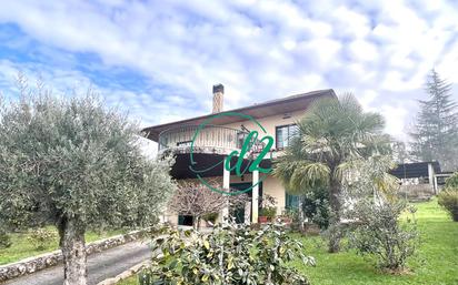 Vista exterior de Casa o xalet en venda en A Peroxa  amb Calefacció, Jardí privat i Terrassa