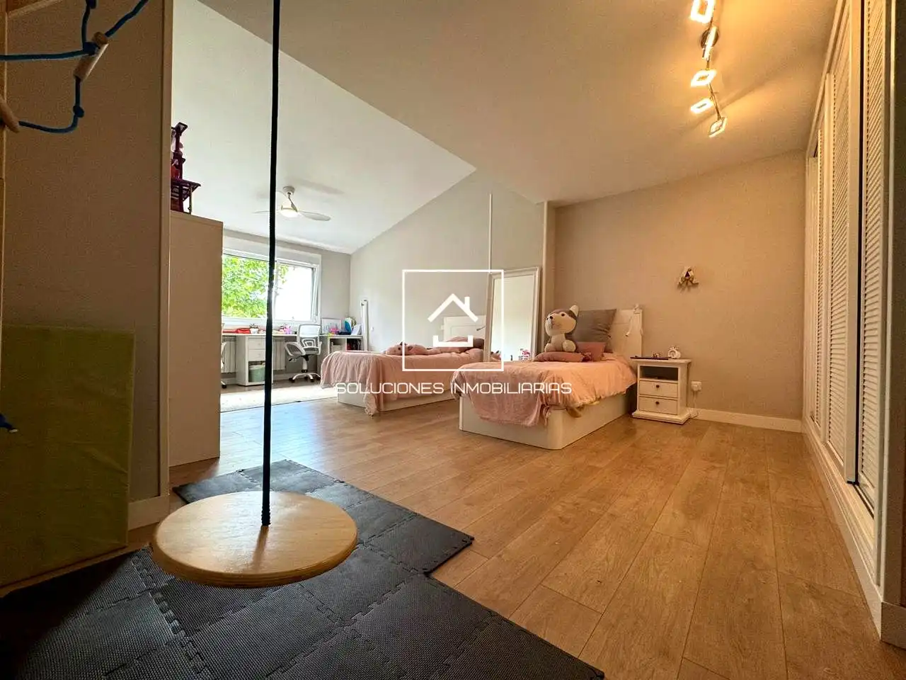 Vista exterior de Casa o chalet en venta en Rivas-Vaciamadrid con Aire acondicionado, Jardín privado y Terraza