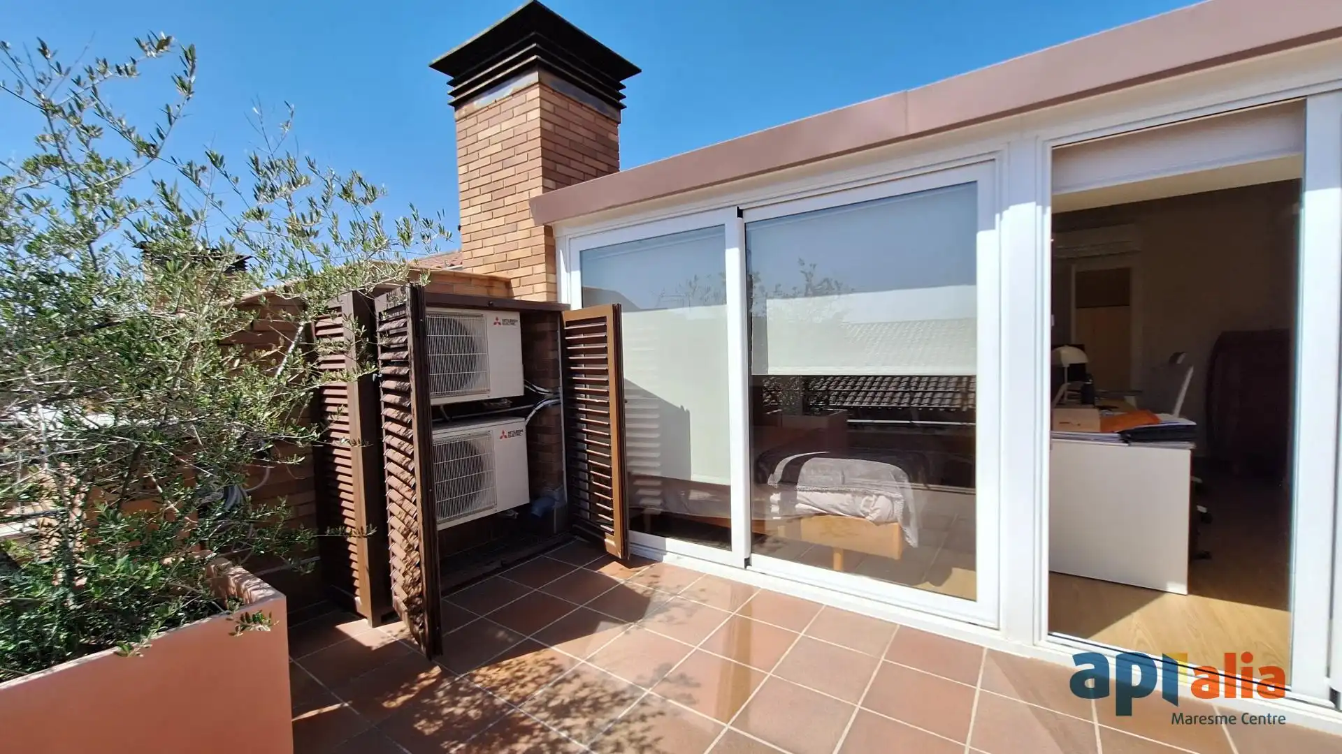 Terrassa de Casa adosada en venda en Vilassar de Mar amb Aire condicionat, Calefacció i Jardí privat