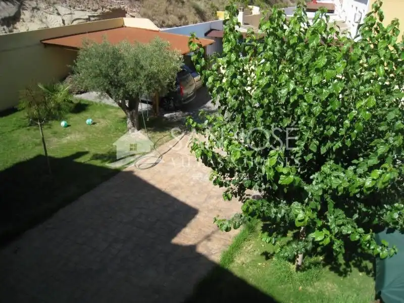 Garten von Haus oder Chalet zum Verkauf in Aspe mit Klimaanlage, Heizung und Privatgarten