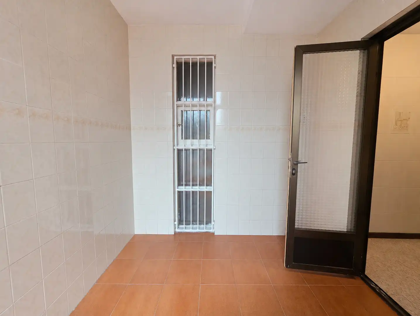 Flat for sale in Sabadell  with Oven and Alarm