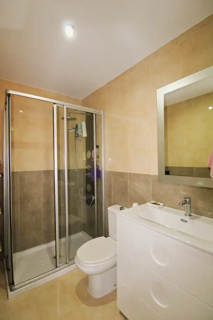 Semi-detached house with pool to rent in Capellanía - Retamar, imagen 12