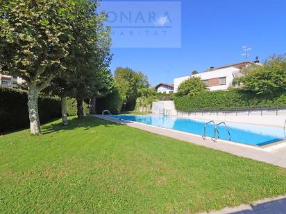 Schwimmbecken von Wohnung zum verkauf in Donostia - San Sebastián 