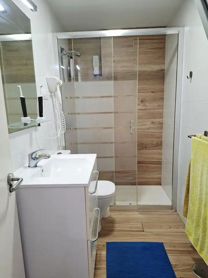 Baño de Planta baja de alquiler en San Bartolomé de Tirajana con Terraza, Amueblado y Internet