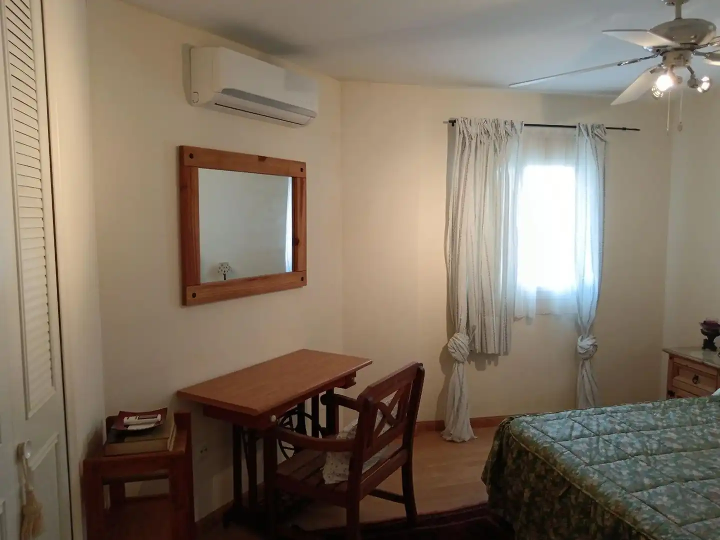 Schlafzimmer von Dachboden zum Verkauf in Vera mit Klimaanlage, Heizung und Terrasse