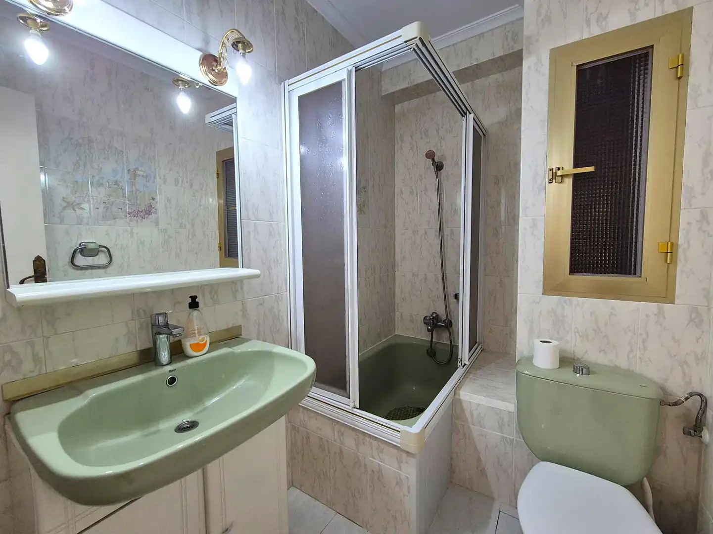 Bany de Apartament en venda en Alicante / Alacant amb Aire condicionat i Balcó