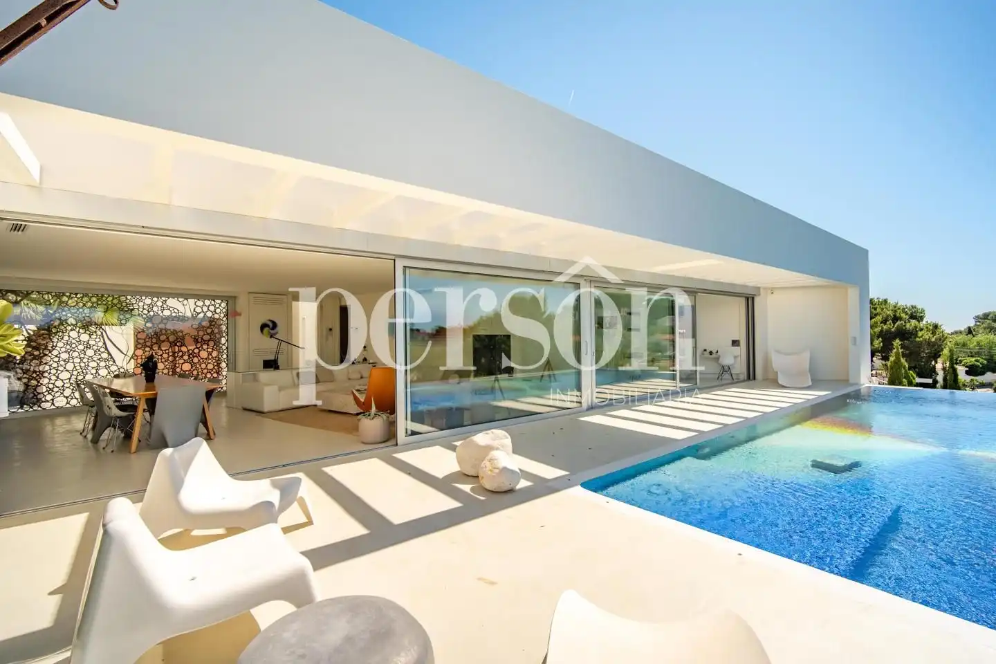 Villa con piscina in vendita a Montañar - El Arenal