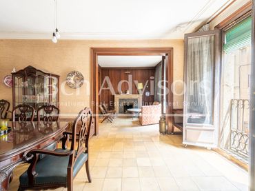 Appartamento con balcone in vendita a Carrer d'Avinyó
