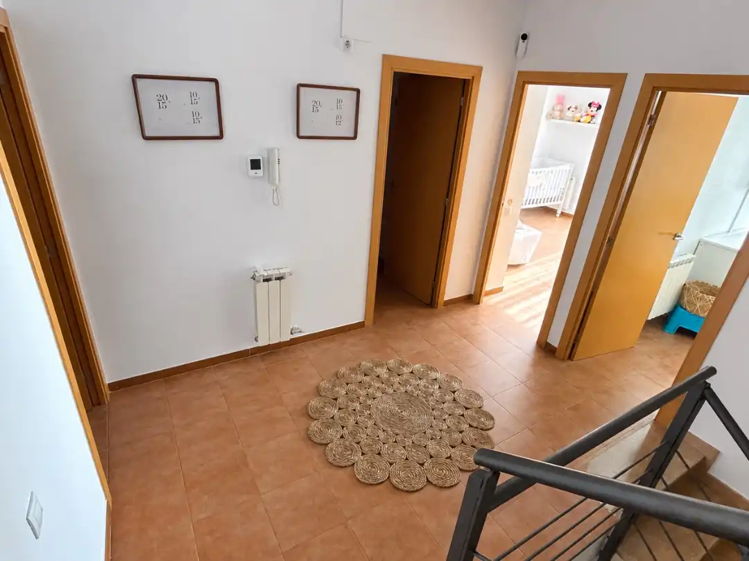 Casa aparellada amb jardí en venda a Carrer del Garona 3R, imagen 7