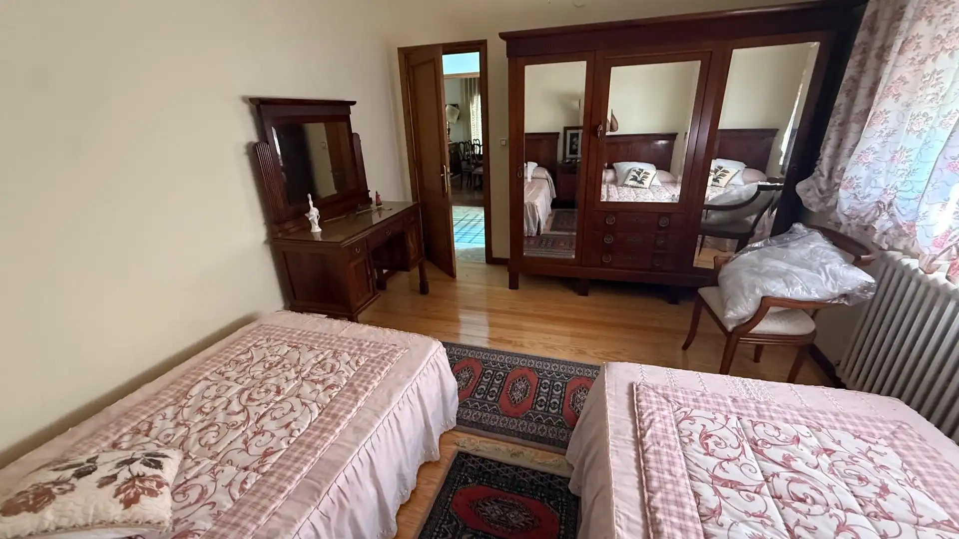 Bedroom of Houses for sale in Coles  with Heating, Private garden and Swimming Pool