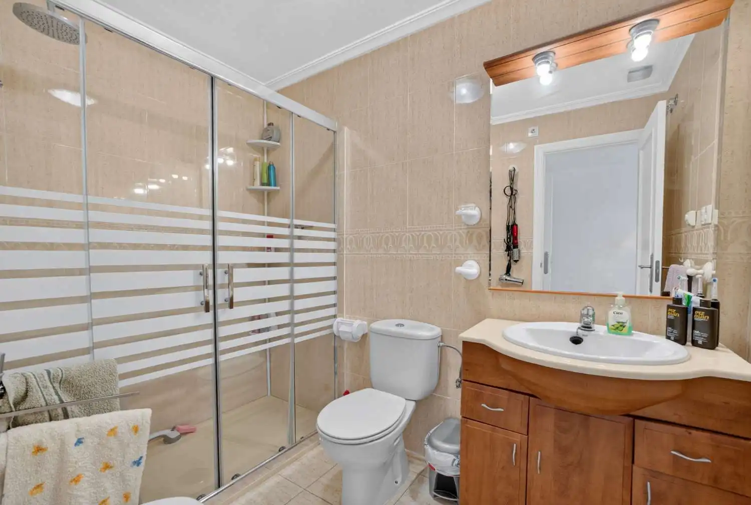 Bany de Apartament en venda en Orihuela amb Aire condicionat, Calefacció i Terrassa