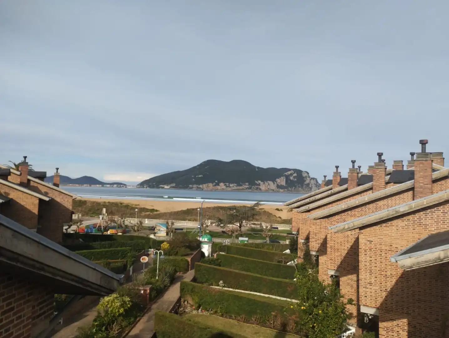 Jardín de Casa adosada en venta en Laredo con Calefacción, Jardín privado y Terraza
